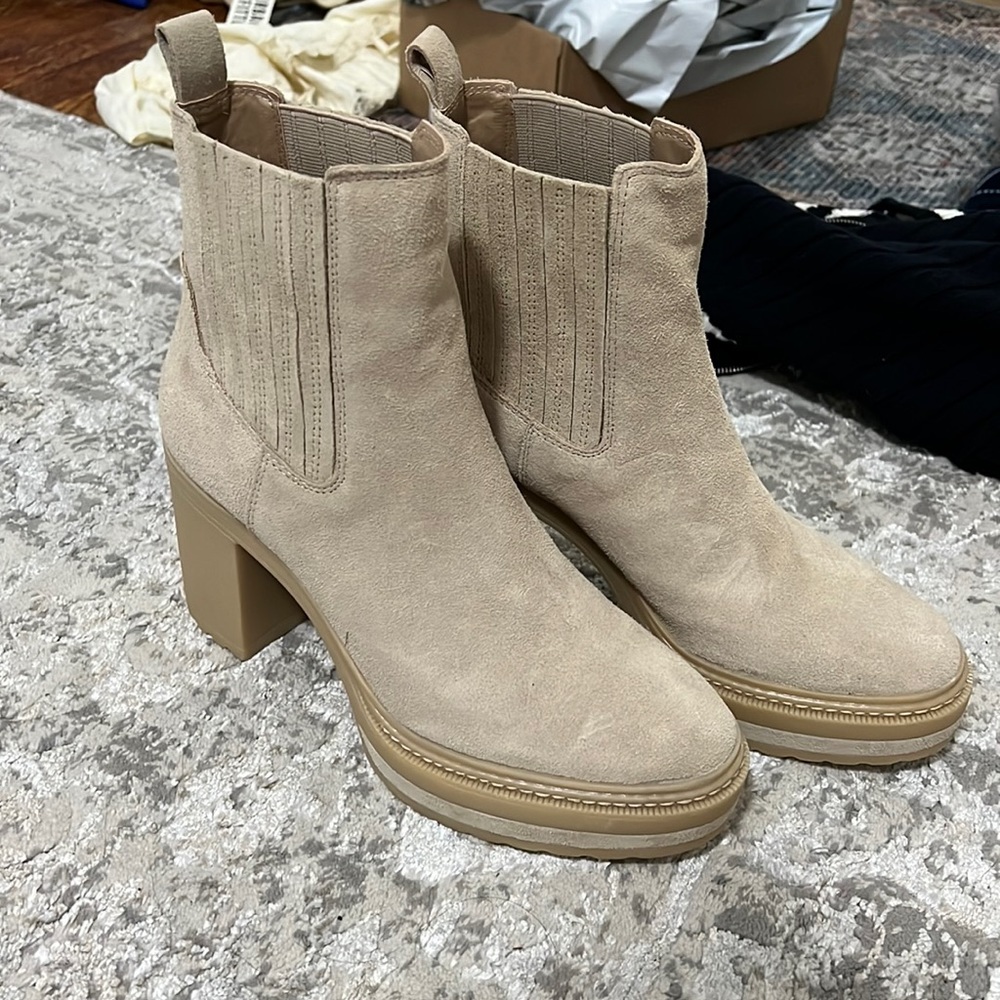 Steve Madden Chelsea boots